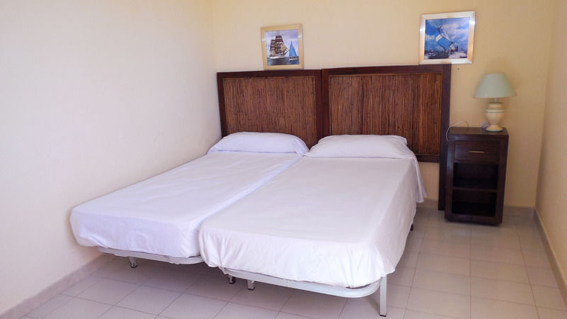 Playa Romana 3000 阿尔考斯布里 外观 照片